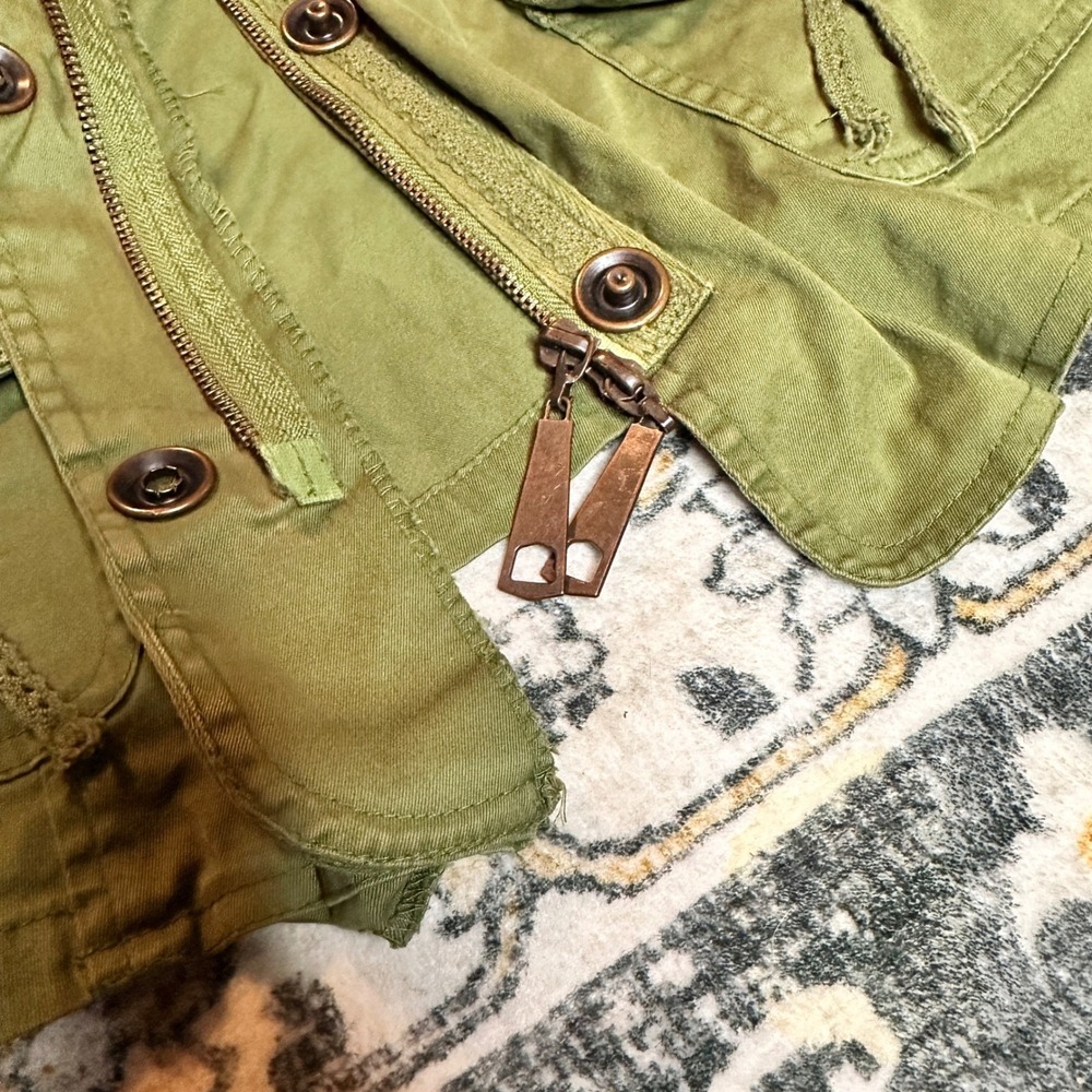 Y2K AMI Olive Green Cargo Utility Jacket Grommet Pockets Juniors Large - Picture 4 of 6